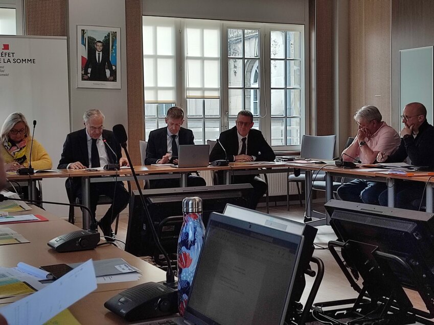 La réunion s’est tenue en préfecture de la Somme (© Page Facebook de Jean-Paul Lecomte).