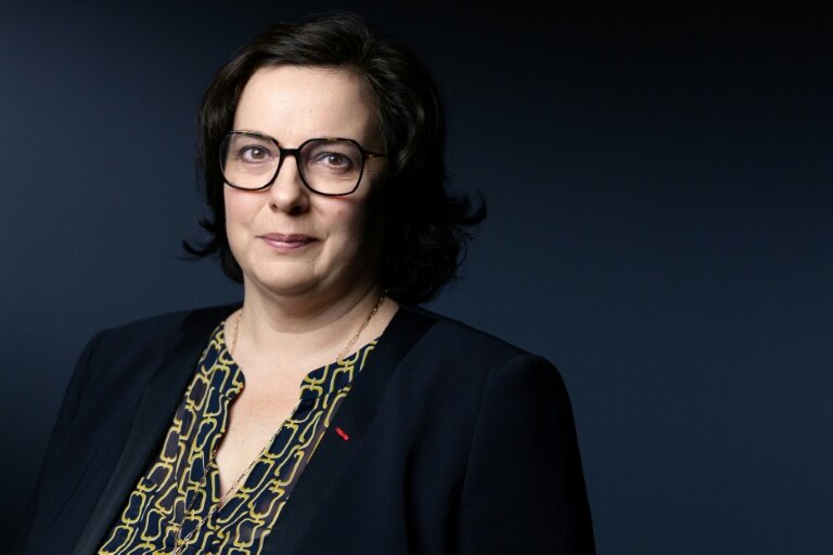 La présidente de l'Union sociale pour l'habitat, Emmanuelle Cosse, à Paris le 25 novembre 2025 © JOEL SAGET