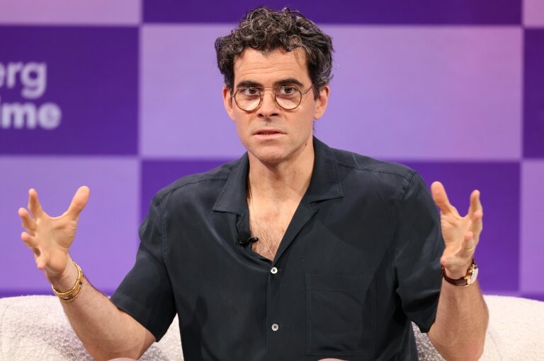 Le patron d'Instagram, Adam Mosseri, lors d'une conférence à Los Angeles le 9 octobre 2025 © Patrick T. Fallon