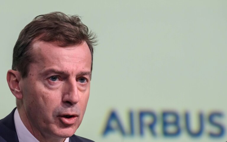 Le patron d'Airbus Guillaume Faury lors de la conférence de presse annuelle sur les résultats financiers à Toulouse, dans le sud-ouest de la France, le 19 février 2026 © Ed JONES