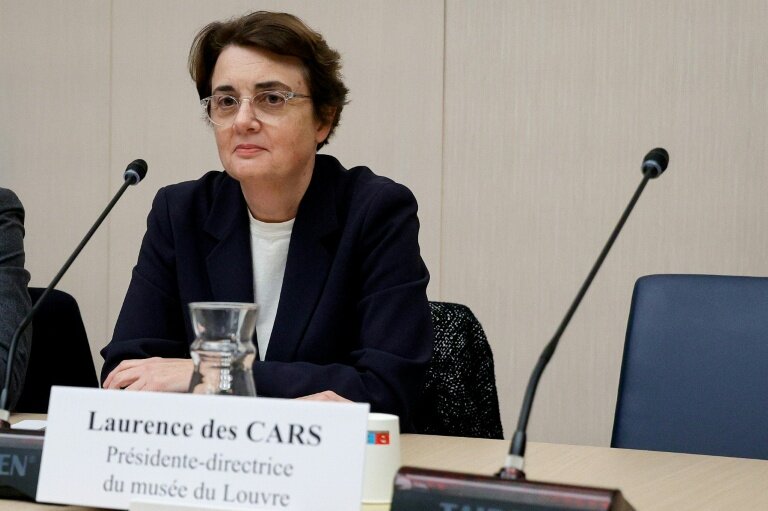 Laurence des Cars, présidente du musée du Louvre, lors d'une audition devant la commission de la culture du Sénat à Paris, le 17 décembre 2025 © GEOFFROY VAN DER HASSELT