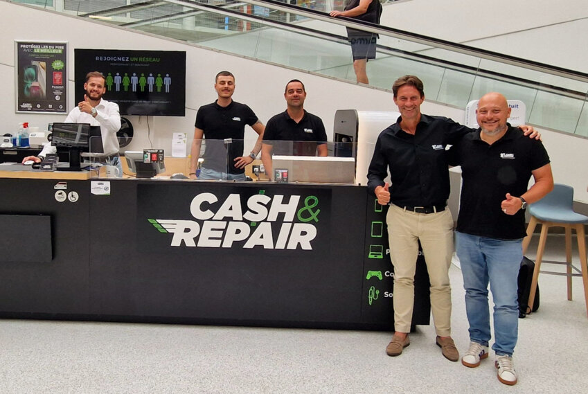 © Cash and Repair. Avec 39 ateliers implantés partout en France, la marque revendique de proposer plus qu’un simple business model : une vraie mission environnementale.