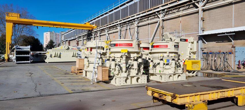 À Mâcon, Metso France conçoit des broyeuses pour les entreprises exploitant des carrières notamment et investit pour améliorer ses lignes de production. © Metso France