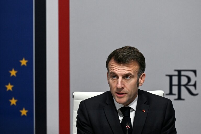 Le président français Emmanuel Macron lors d'une réunion du Conseil de défense nationale à l'Élysée, à Paris, le 28 février 2026, à la suite des frappes américaines et israéliennes contre l'Iran © Anna KURTH