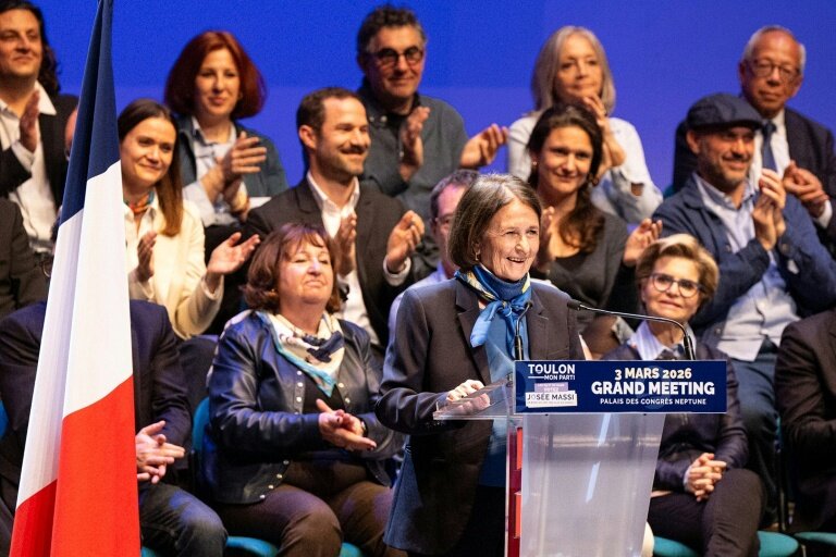 Josée Massi, maire sortante de Toulon et candidate à sa réélection sous l'étiquette "Toulon mon parti", lors d'un meeting électoral à Nîmes, le 3 mars 2026 dans le Var © Elodie CLEMENT