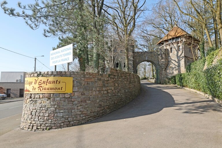 L'entrée du "village d'enfants" de la communauté catholique traditionaliste de Riaumont à Liévin, dans le Pas-de-Calais, le 7 mars 2025 © FRANCOIS LO PRESTI