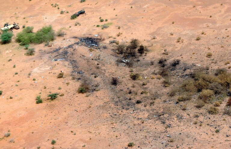 Vue aérienne du site du crash de l'avion d'Air Algérie, le 26 juillet 2014, dans la région de Gossi, au Mali © SIA KAMBOU