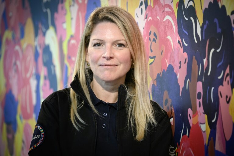 Laura André-Boyet, première instructrice française d'astronautes pour l'Agence spatiale européenne, pose le  10 mars 2026 à Toulouse © Lionel BONAVENTURE