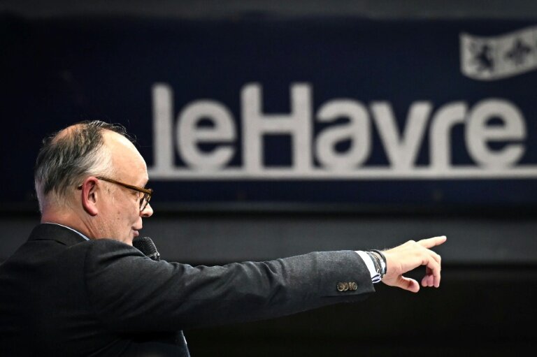 L'ancien Premier ministre Edouard Philippe, président du parti Horizons, présente le 11 février 2026 au Havre sa liste pour les élections municipales © Lou BENOIST