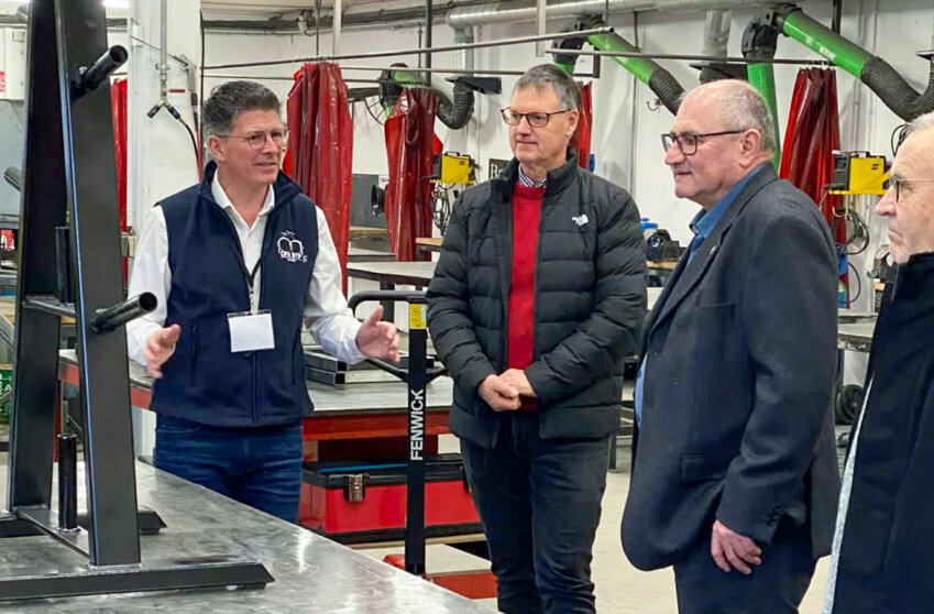 © Ville de Morhange. Visite du CFA BTP de Montigny-lès-Metz en présence de son directeur général Olivier François, et du maire de Morhange Christian Stinco.