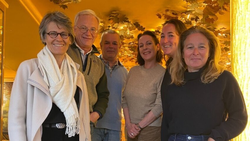 Les dirigeants de l'association VECV et de Viquel. (c) Viquel