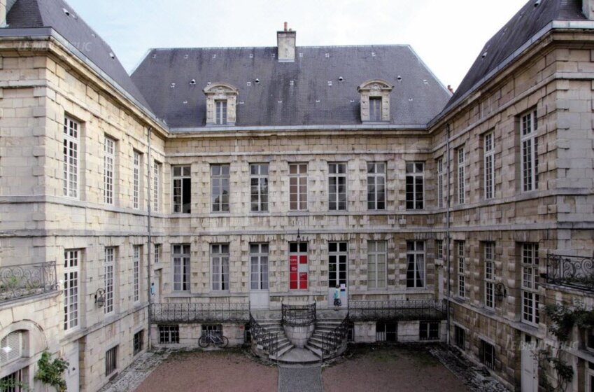 L'hôtel Bouchu d'Esterno, site prévu pour accueillir le siège de l'ONU du vin (© Icovil).