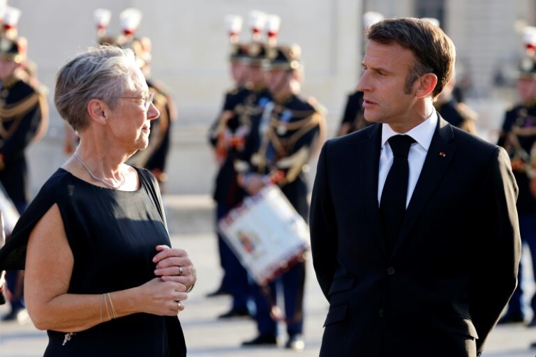 Le président Emmanuel Macron et la Première ministre Elisabeth Borne, le 14 juillet 2023 à Paris © Ludovic MARIN