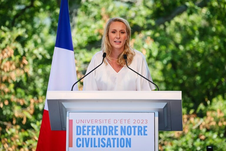 Marion Maréchal, vice-présidente exécutive du parti "Reconquete", lors des universités d'été du parti à Gréoux-les-Bains dans les Alpes-de-Haute-Provence, le 10 septembre 2023 © CLEMENT MAHOUDEAU