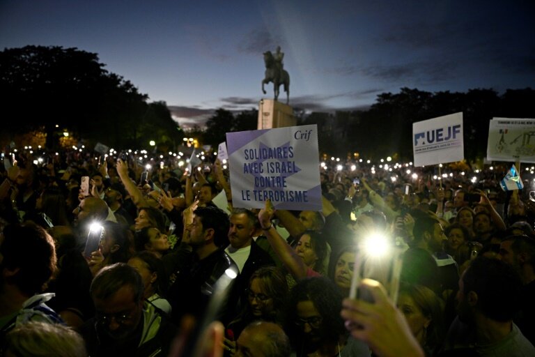 Rassemblement en solidarité avec Israël, à Paris sur la place du Trocadéro, le 9 octobre 2023 © JULIEN DE ROSA