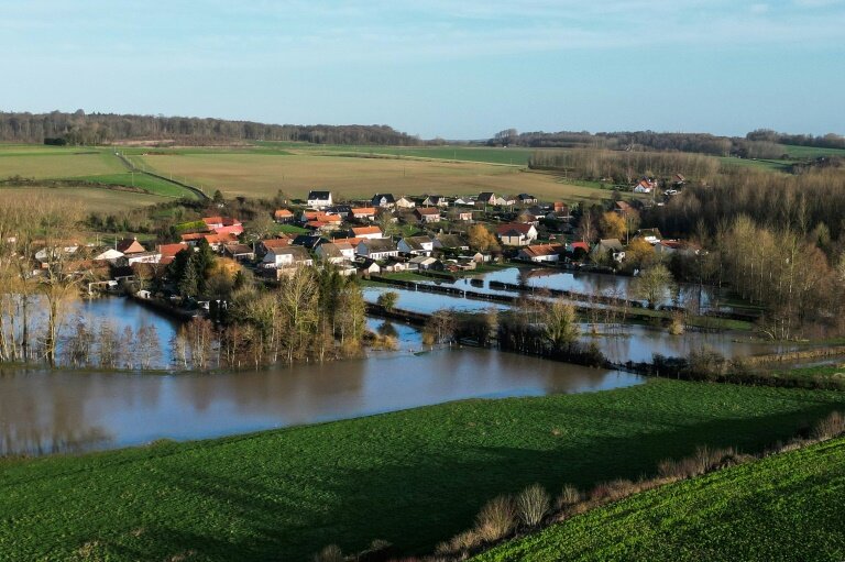 Le village inondé de Westrehem, dans le Pas-de-Calais, le 4 janvier 2024 © DENIS CHARLET