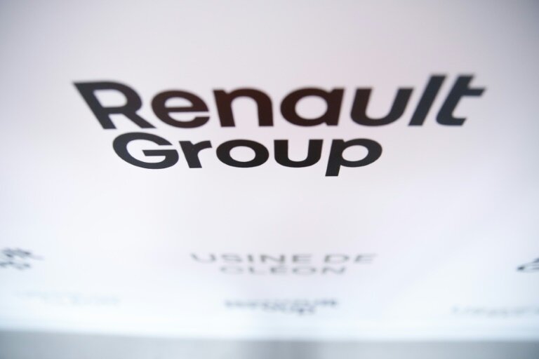 Le groupe Renault a confirmé son retour en piste après des années difficiles en publiant mercredi un résultat net (part du groupe) pour l'année 2023 de près de 2,2 milliards d'euros © Lou BENOIST
