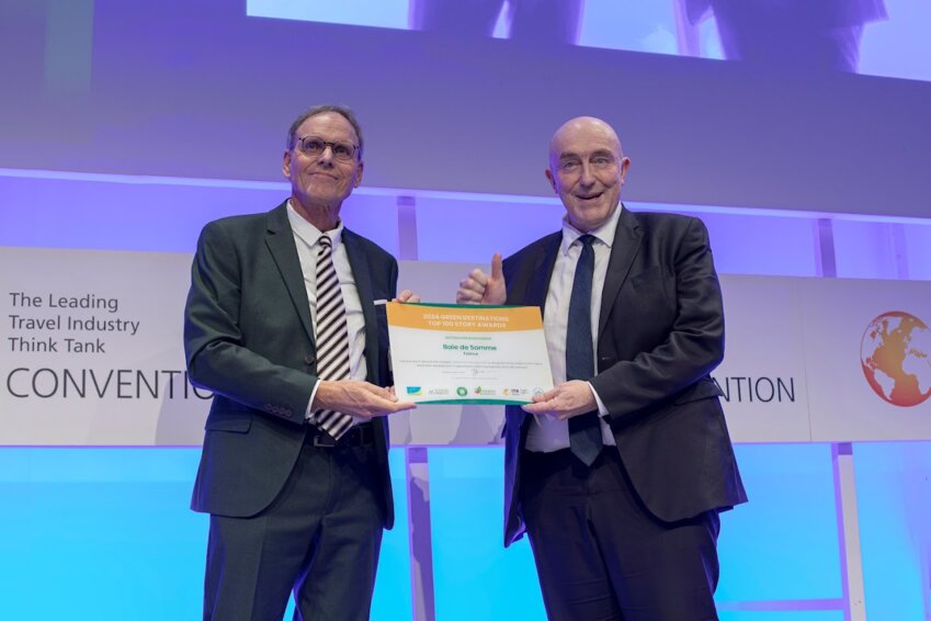 Stéphane Haussoulier, président du Syndicat Mixte Baie de Somme-Grand littoral picard et de la Somme (à droite) était présent à la cérémonie de remise des prix.