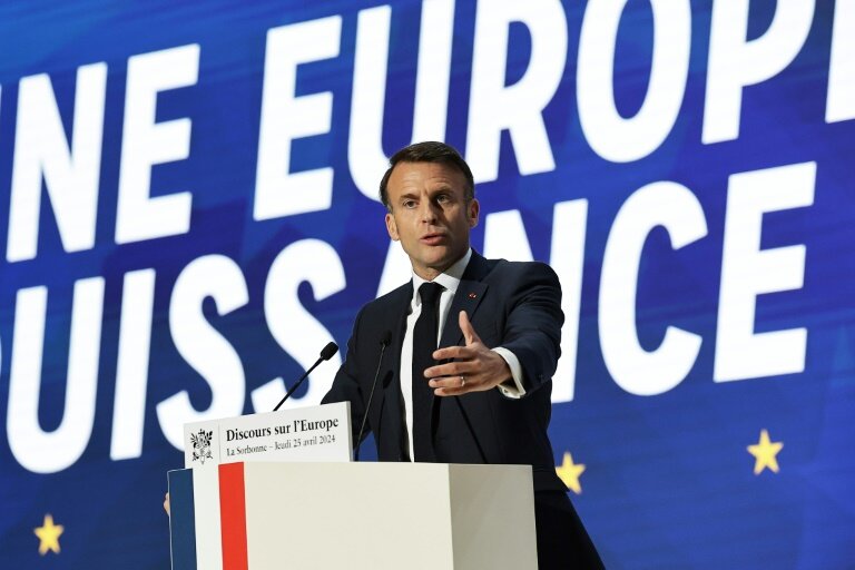Le président Emmanuel Macron lors d'un discours sur l'Europe à la Sorbonne, le 25 avril 2024 à Paris © Christophe PETIT TESSON