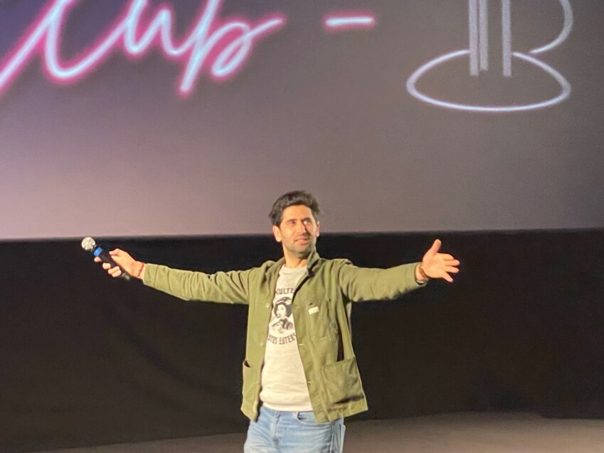 Le comédien et humoriste amiénois Mayel Elhajaoui, instigateur avec son frère Noredine Elhajaoui de l'Amiens Comédie Club.