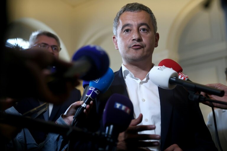 Le ministre de l'Intérieur Gérald Darmanin lors d'une conférence de presse 
pour présenter le dispositif de sécurité à l'approche d'une semaine de manifestations contre la construction de bassines, le 15 juillet 2024 à la préfecture des Deux-Sèvres, à Niort © ROMAIN PERROCHEAU