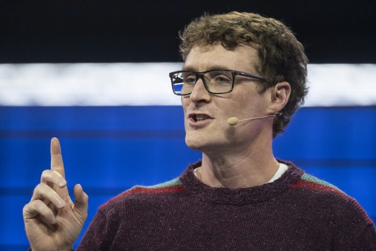 Le cofondateur du Web Summit, Paddy Cosgrave, à l'ouverture de l'événement à Lisbonne, le 11 novembre 2024 au Portugal © Patricia DE MELO MOREIRA