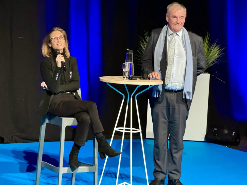 Julia de Funès, philosophe, essayiste et conférencière, et Jean-Marc Devise, président de la CCI Artois.