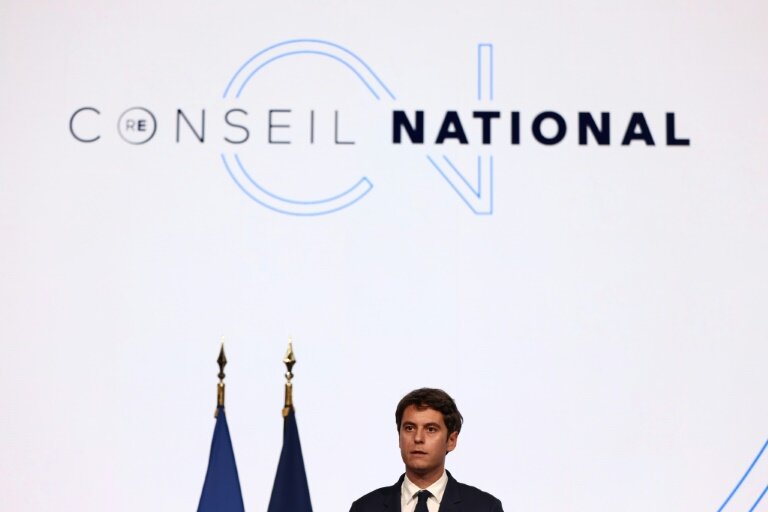 Gabriel Attal fait une déclaration après avoir été élu secrétaire général de Renaissance, lors du conseil national du parti, le 8 décembre 2024 à Paris © Behrouz MEHRI