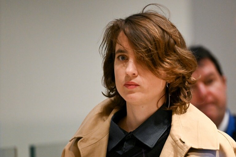 L'actrice Adèle Haenel arrive au procès du réalisateur Christophe Ruggia, qu'elle accuse de l'avoir agressée sexuellement quand elle était mineure, au palais de justice de Paris le 9 décembre 2024 © Gregoire CAMPIONE