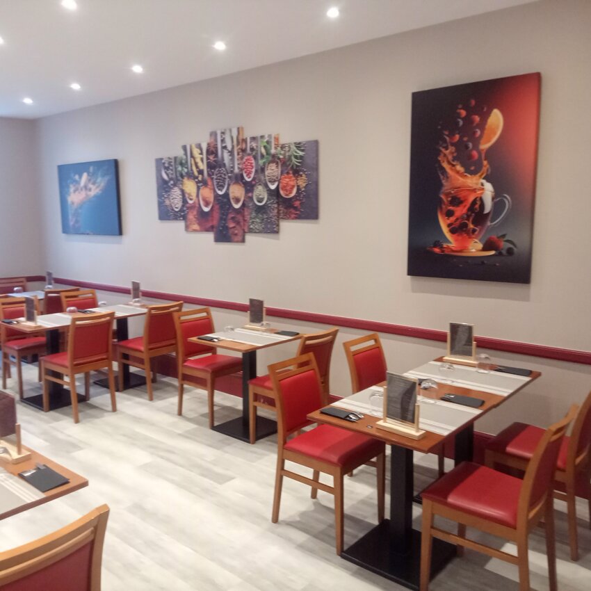 Le restaurant de Lux, "Le réveil des saveurs", a réouvert ses portes après un long sommeil. © Mairie de Lux