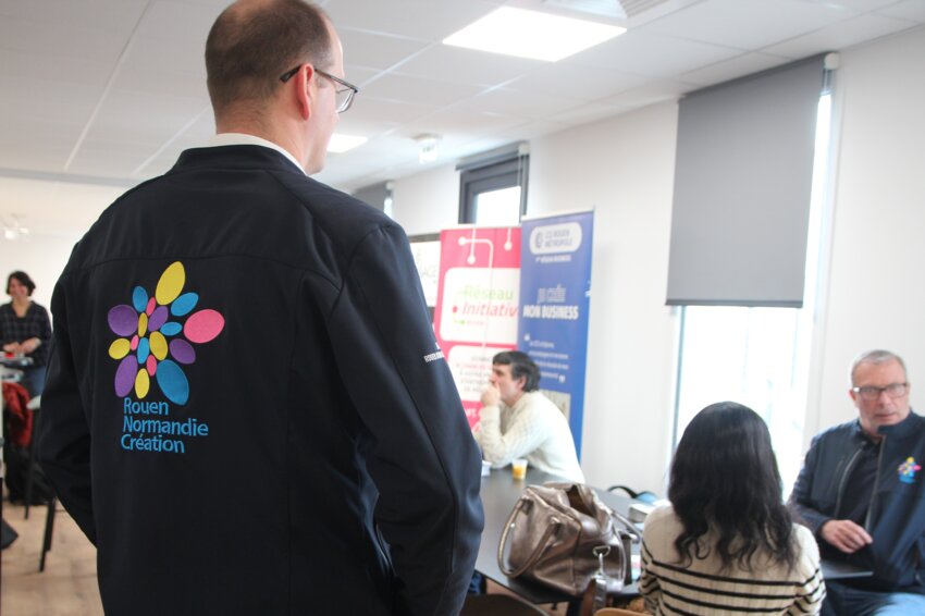 Après avoir brièvement présenté l'état d'avancement de leur projet, les créateurs d'entreprises ont été orientés vers l'interlocuteur le plus pertinent. © Aletheia Press / B.Delabre