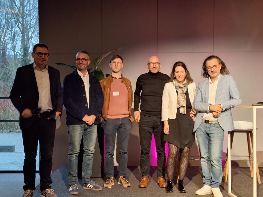 Manuel Davy (Cité de l'IA), Laurent Kocinski et Pierre Gillot (Meelo), Benoit Raffin-Peyloz (Caisse d'Epargne Hauts de France), Magali Drubay (EY) et Laurent Boudet (CGI Finance) lors de la Matinale IA & Finance, le 6 février 2025.