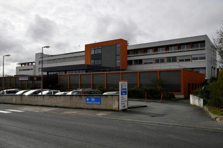 Photo de l'hôpital de Jonzac, où l'ex-chirurgien Joël Le Scouarnec a travaillé, le 29 février 2020 © GEORGES GOBET
