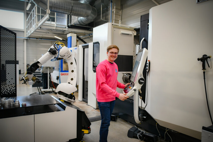 © Pôle formation UIMM Lorraine.  Théo Girardey Rouillon, apprenti en BTS Conception des processus de réalisation de produits au pôle formation UIMM Lorraine de Maxéville vient de remporter la médaille régionale de la Compétition des métiers dans la catégorie Conception assistée par ordinateur.