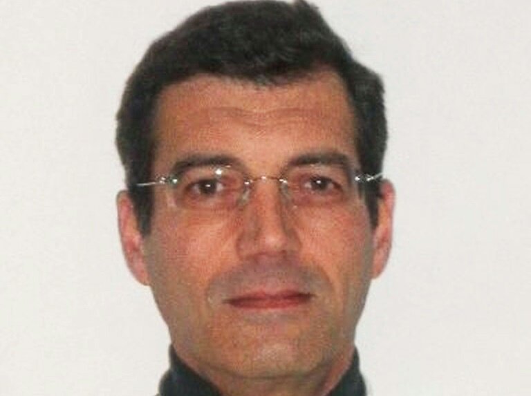 Photo non datée, diffusée le 23 avril 2011, de Xavier Dupont de Ligonnès, soupçonné d'avoir tué sa femme et leurs quatre enfants à Nantes © tlegrand