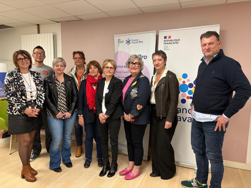 Les tois agences France Travail du noyonnais et compiéngois ont invité jeune et dirigeant et DRH pour témoigné de leur nouvelle pratique de recrutement, au sein de l'agence de Noyon.