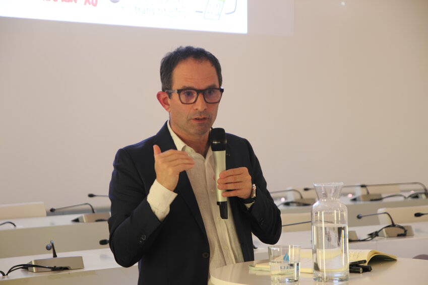 Benoît Hamon, président d'ESS France, a tenu une conférence au Pavillon des transitions le 22 mai à Rouen. © Aletheia Press / B.Delabre