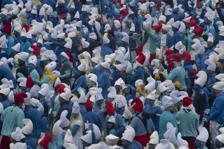 Rassemblement de Schtroumpfs à Landerneau, dans le Finistère, le 25 mars 2023 © FRED TANNEAU