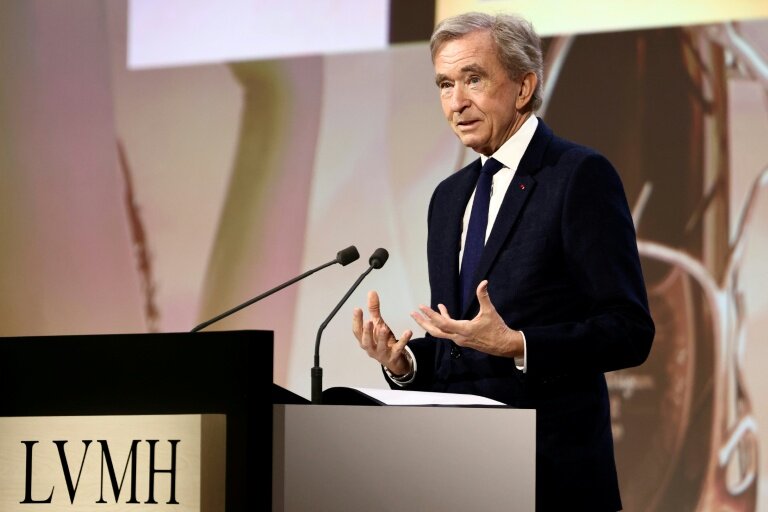 Bernard Arnault, PDG de LVMH, présentant les résultats du groupe à l'assemblée générale des actionnaires à Paris le 17 avril 2025; © Thibaud MORITZ