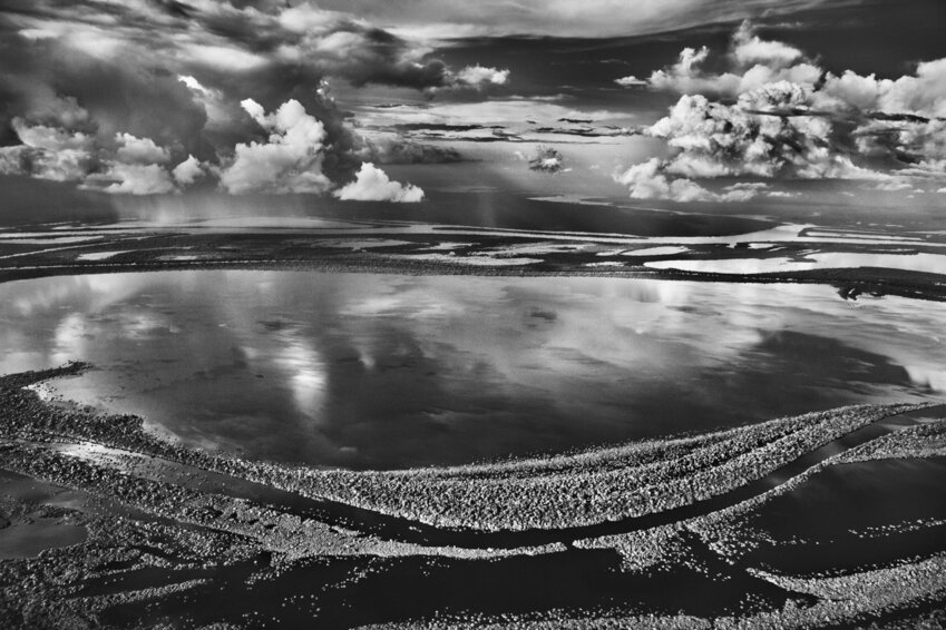 Les Anavilhanas, îles boisées du Río Negro. Etat de Amazonas, Brésil, 2009 © Sebastião Salgado