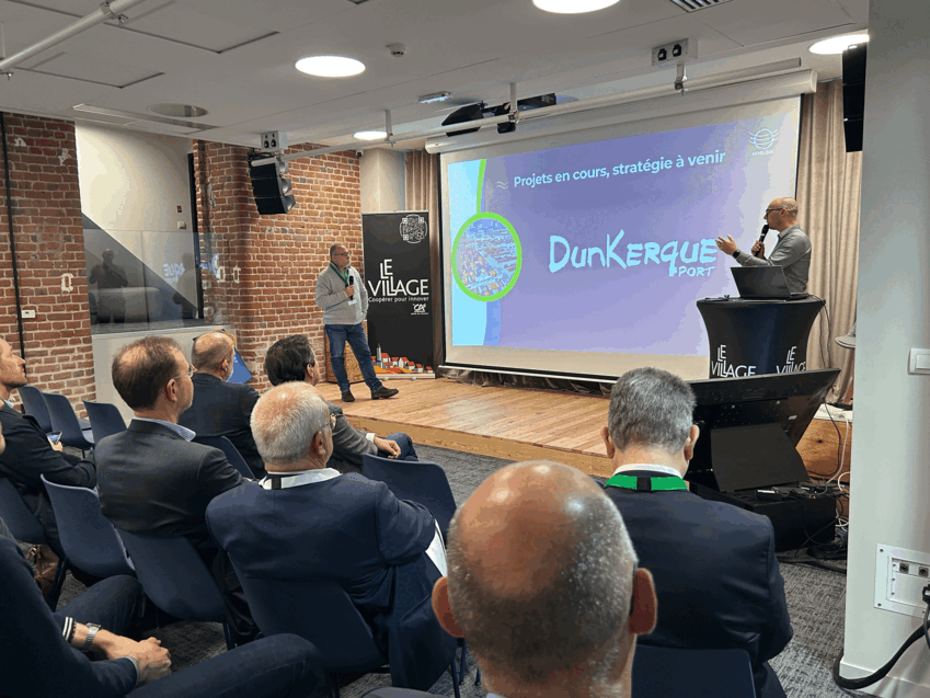 Les décideurs portuaires et logistiques des Hauts-de-France échangent lors de l'afterwork organisé par Norlink à Lille. © Aletheia Press / L.Péron