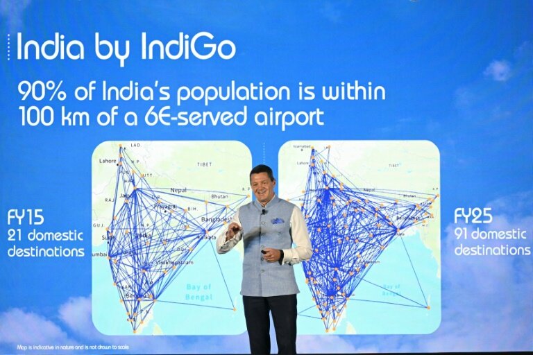 Le PDG d'IndiGo, Pieter Elbers, lors d'une conférence de presse à New Delhi, le 30 mai 2025 © Money SHARMA