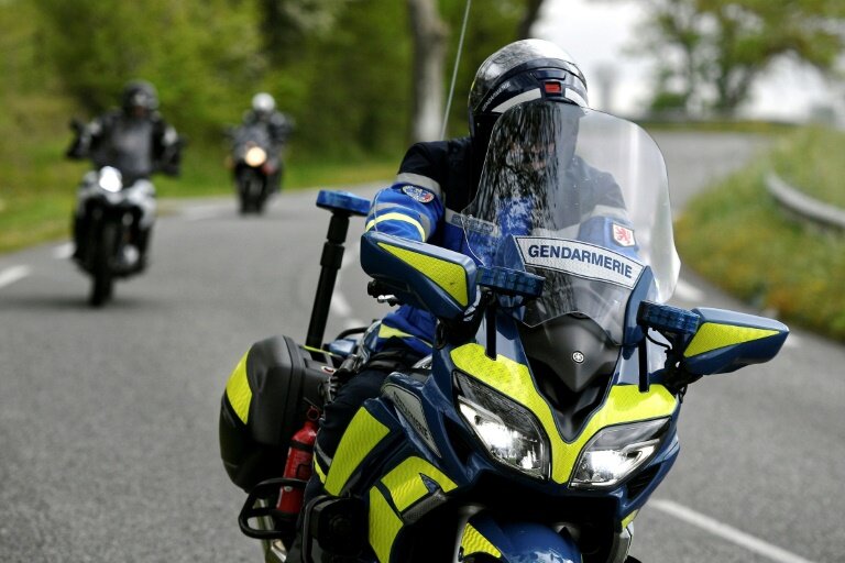 Un motard de la gendarmerie, à Villefranche-de-Lauragais (Haute-Garonne), le 30 avril 2022 © Valentine CHAPUIS