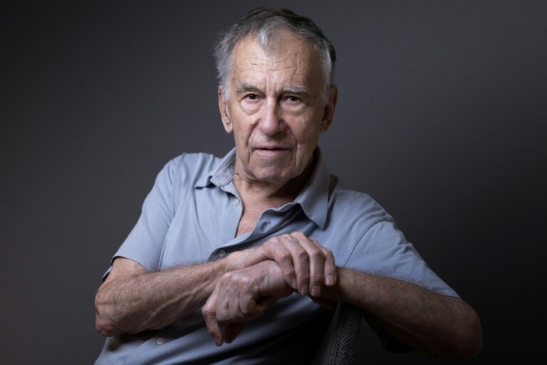 Le galeriste et éditeur de livres d'art Yvon Lambert, à Paris, le 18 juin 2025 © JOEL SAGET