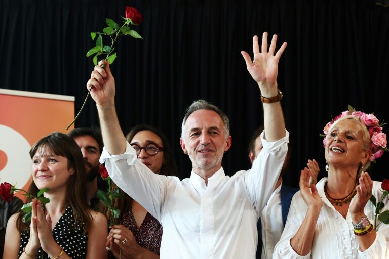 Le candidat socialiste aux municipales à Paris, Emmanuel Grégoire, le 22 juin 2025 lors d'un meeting dans la capitale © ROMAIN PERROCHEAU