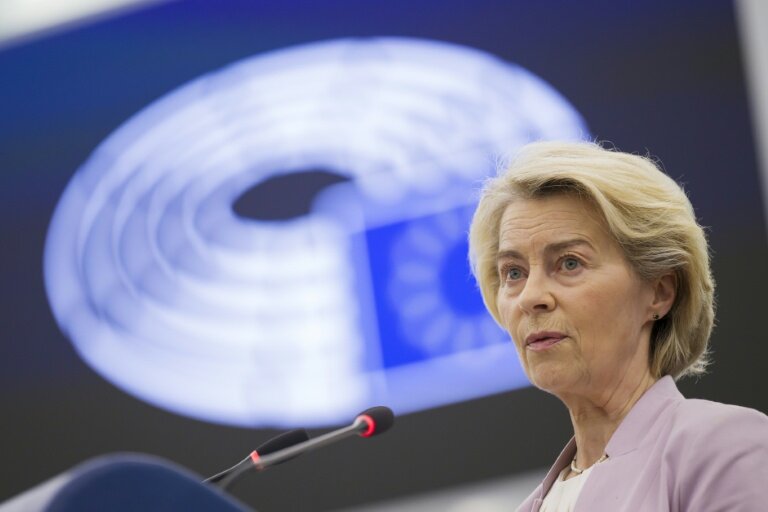 La présidente de la Commission européenne, Ursula von der Leyen, au Parlement européen à Strasbourg, le 9 juillet 2025 © Jean-Christophe VERHAEGEN