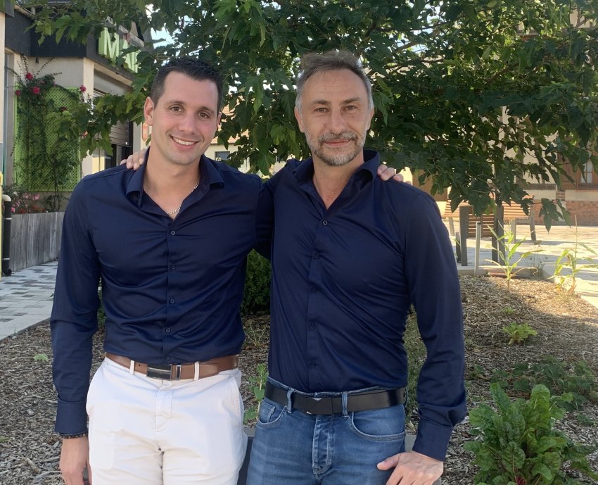 Romain Dutilloy et Vincent Saas ont lancé Duo Immo il y a un mois sur le secteur du plateau du Roumois. © Aletheia Press / Laetitia Brémont