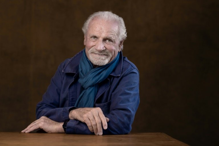 Le photographe Yann Arthus-Bertrand, le 18 septembre 2025 à Paris © JOEL SAGET