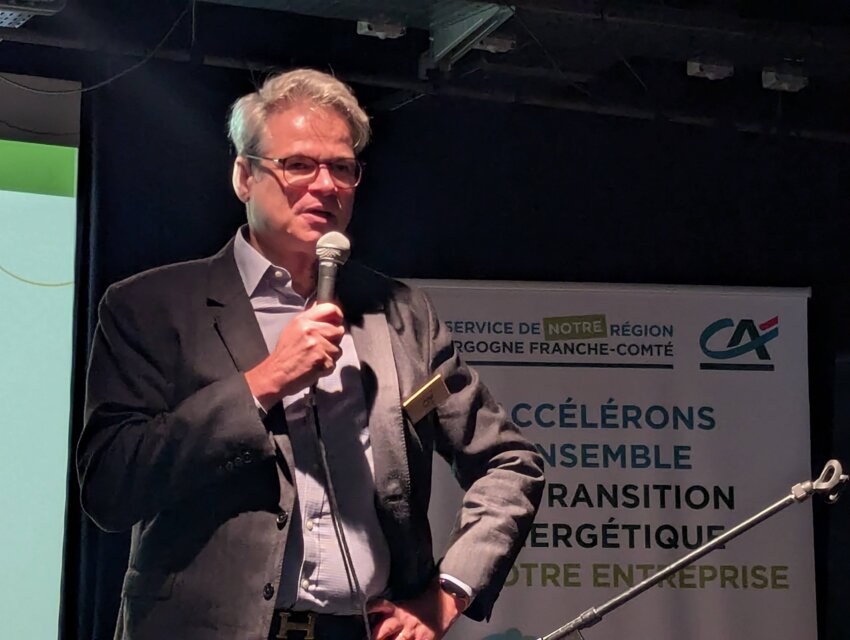 Laurent Haro, directeur général adjoint du Crédit Agricole Champagne-Bourgogne, a introduit les rendez-vous de la transition énergétique et présenté le nouveau baromètre dédié au sujet. © Aletheia Press / Nadège Hubert