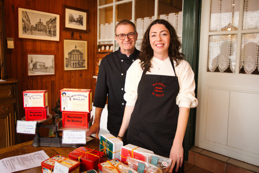 © Benjamin Prost. Après une première vie dans l’acier, Jacques Alexandre a pris la suite de sa maman. Sa fille Mathilde se prépare à son tour à prendre la relève.